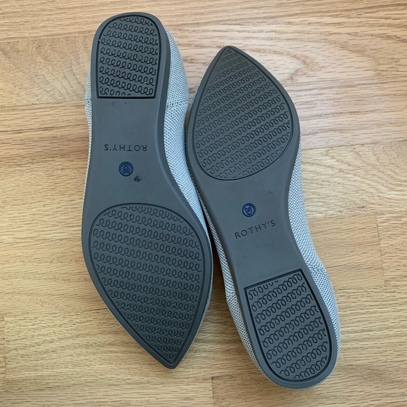 Rothy’s The Point in Flax Birdseye Grey - Picture 2 of 5